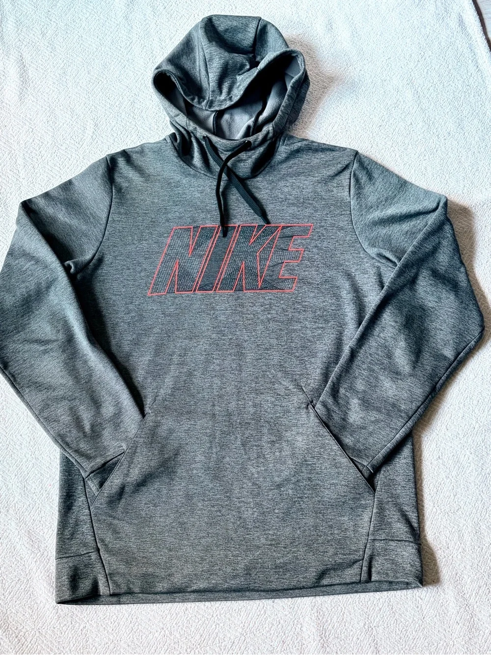 **NWOT** NIKE✔️Dri-Fit Sweater w/Hoodie & Pockets💪🏻